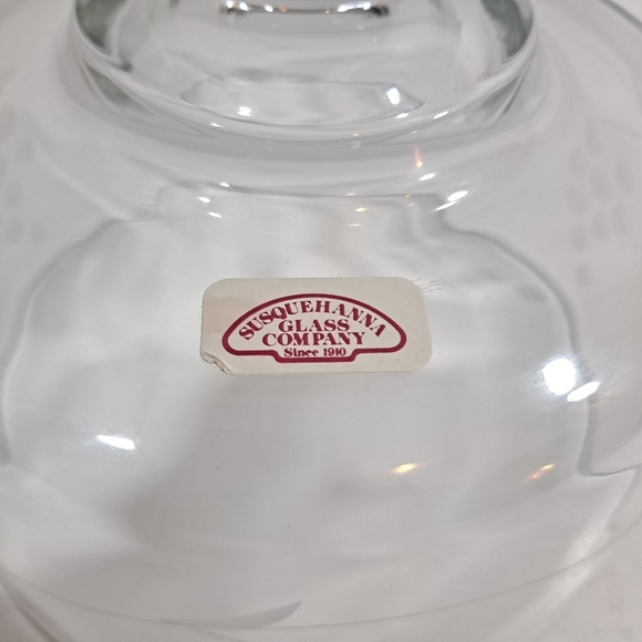 Vintage Susquehanna Etched Glass Cheese Server With Original Box Hand Carved - Picture 5 of 15